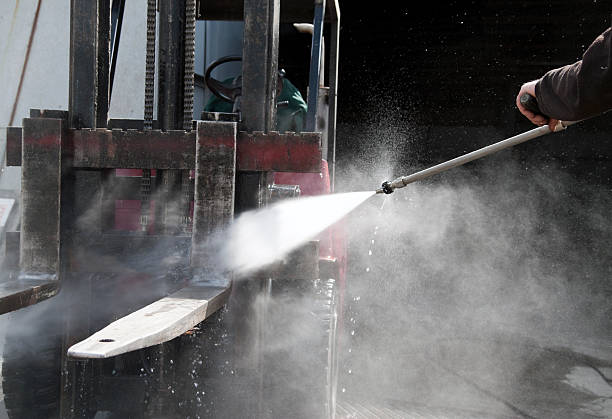 Best Machinery and Equipment Cleaning  in Jasmine Estates, FL